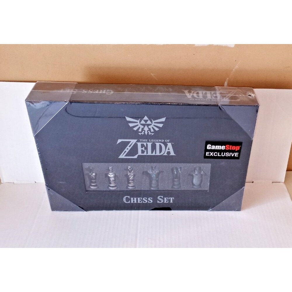 Zelda Ocarina of Time Chess Set GameStop Exclusive Nintendo 2014 New Torn Wrap